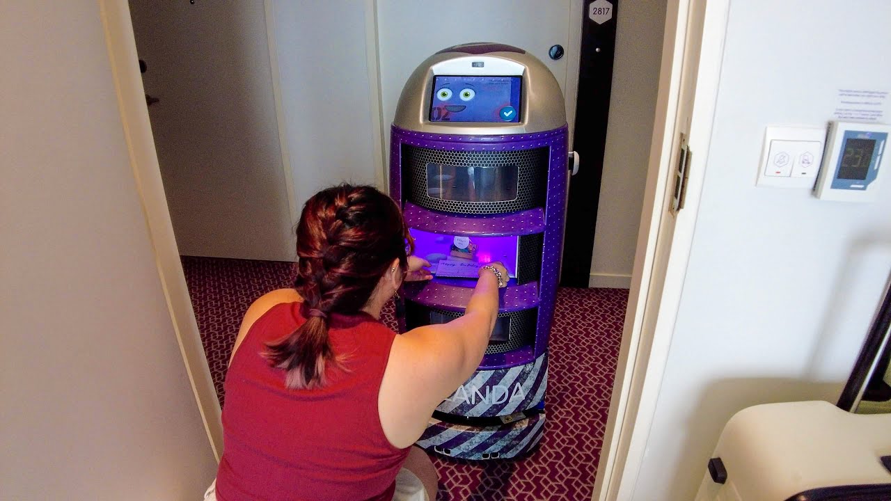 Futuristic Singapore Smart Hotel Review: Robots & Room Features