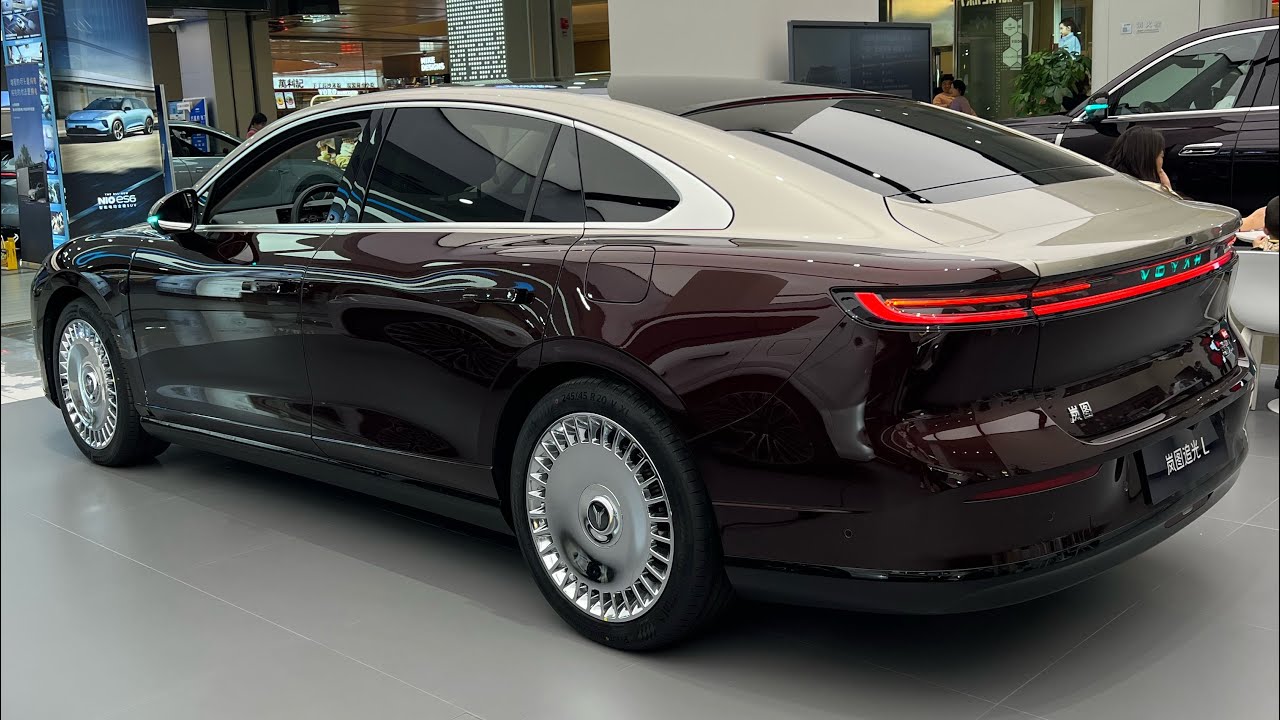 2026 Dongfeng Luxury PHEV Review: Premium Features Under $42K