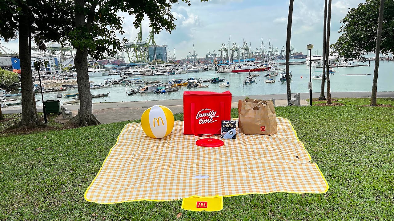 McDonald's Singapore Picnic Set Review: Is the Early Queue Worth It?