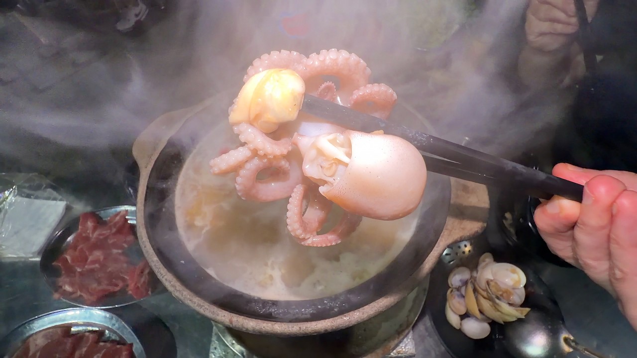 Malaysian Lala Clam Hotpot: Ultimate Dining Guide & Tips