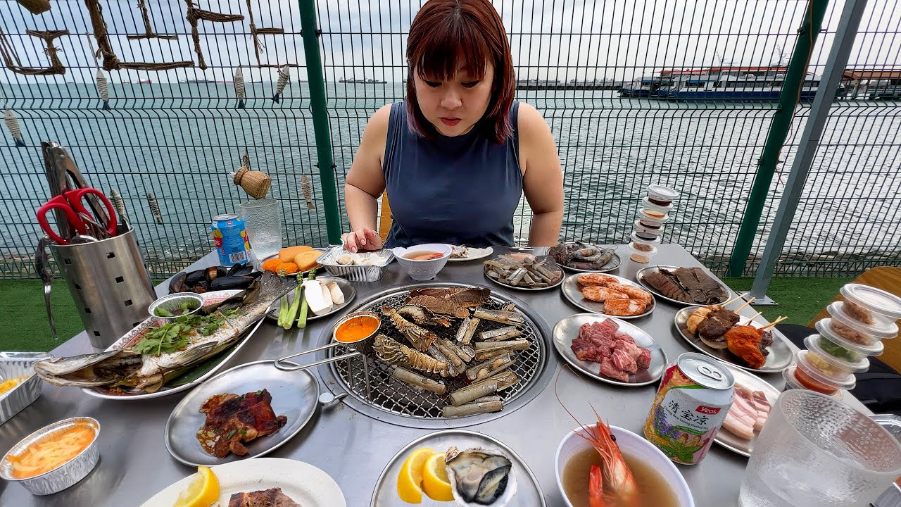 Seaside BBQ Buffet Review: Oceanfront Dining & Fresh Seafood?