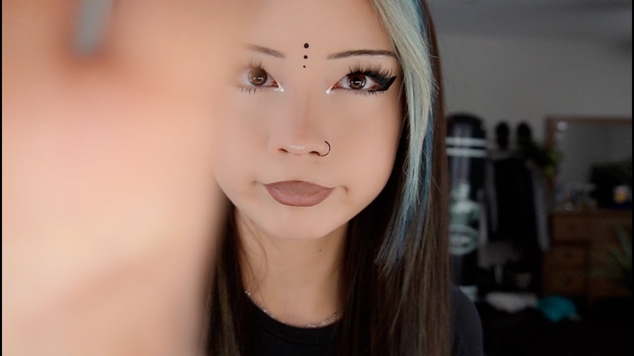 Casual Style & Crumbl Cookie Review: A Relatable Day Vlog