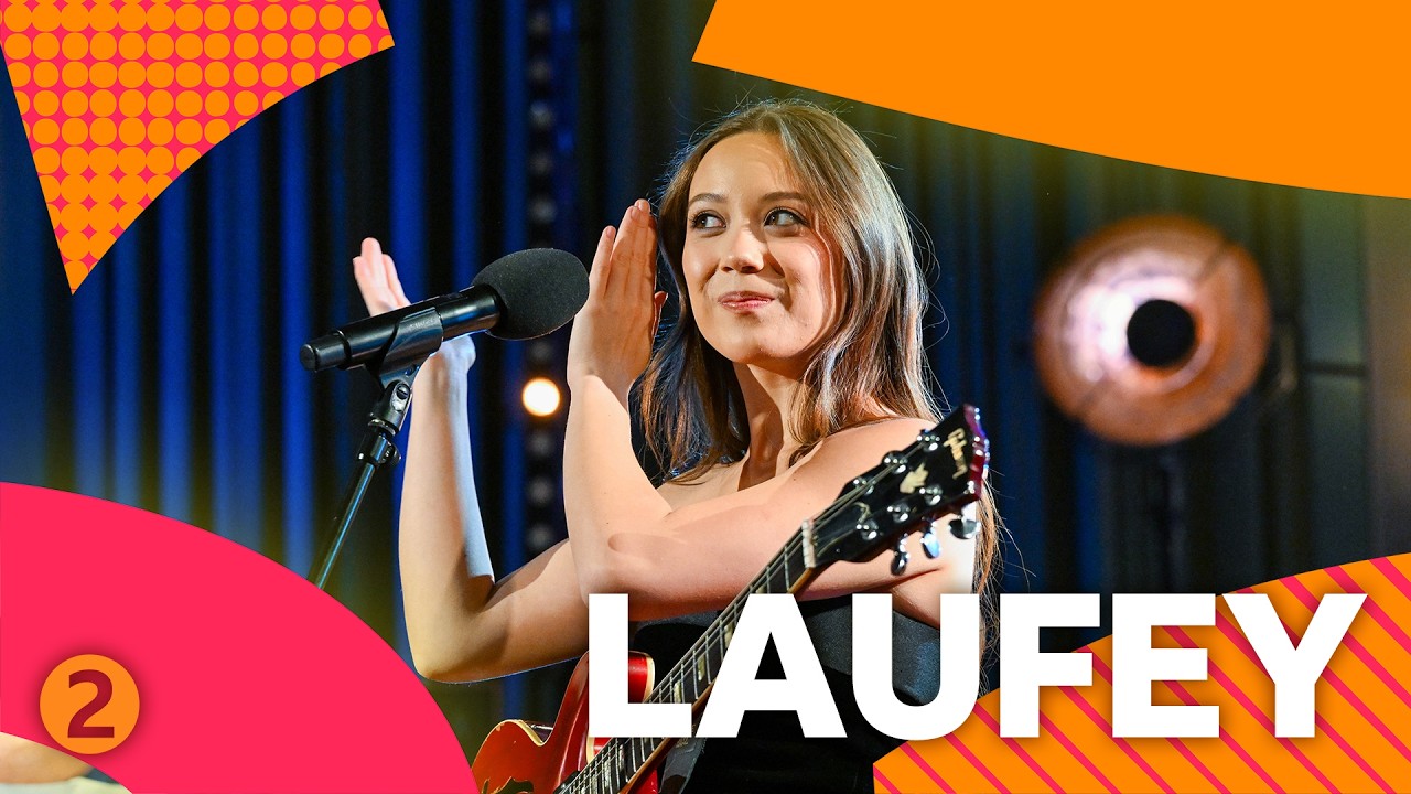 Lyric Breakdown: Unpacking Love Song Narratives