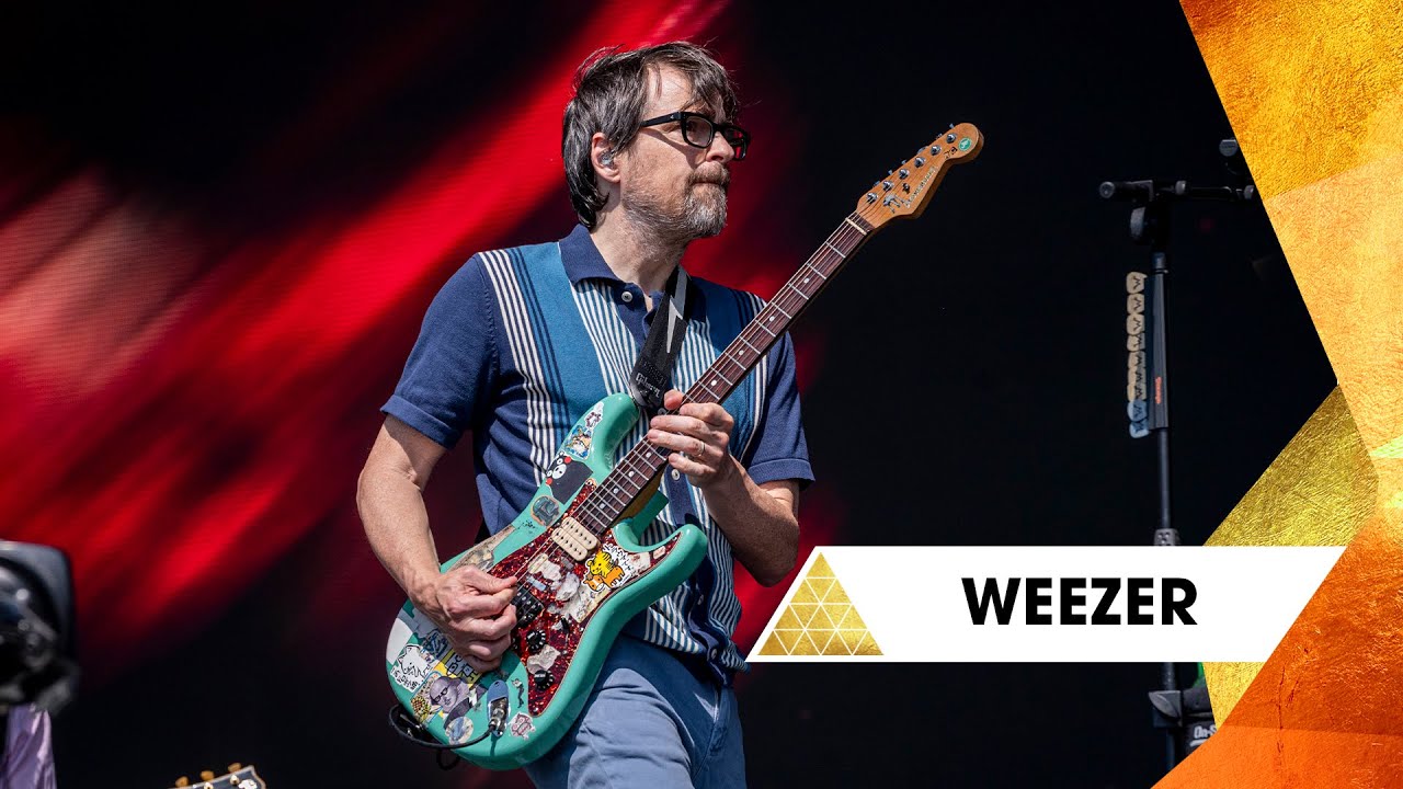 Island in the Sun Meaning: Weezer's Lyrics Explained