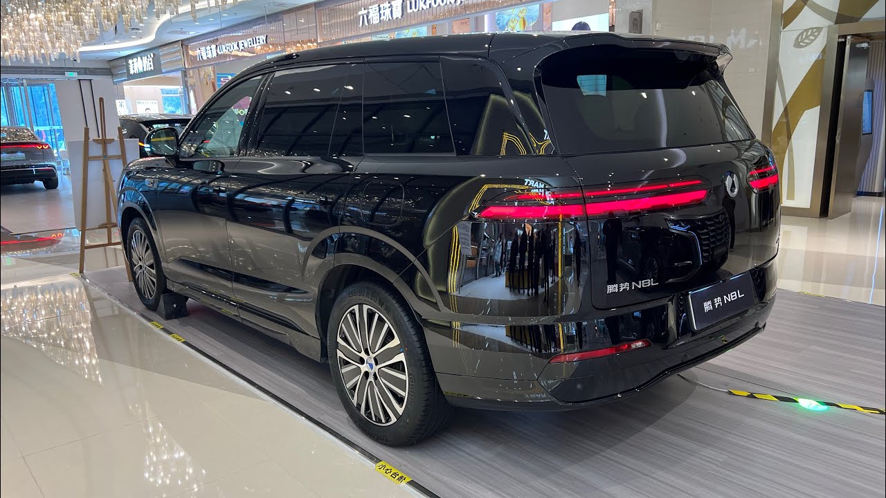 BYD Denza N8 Black Edition Review: Luxury PHEV SUV Insights