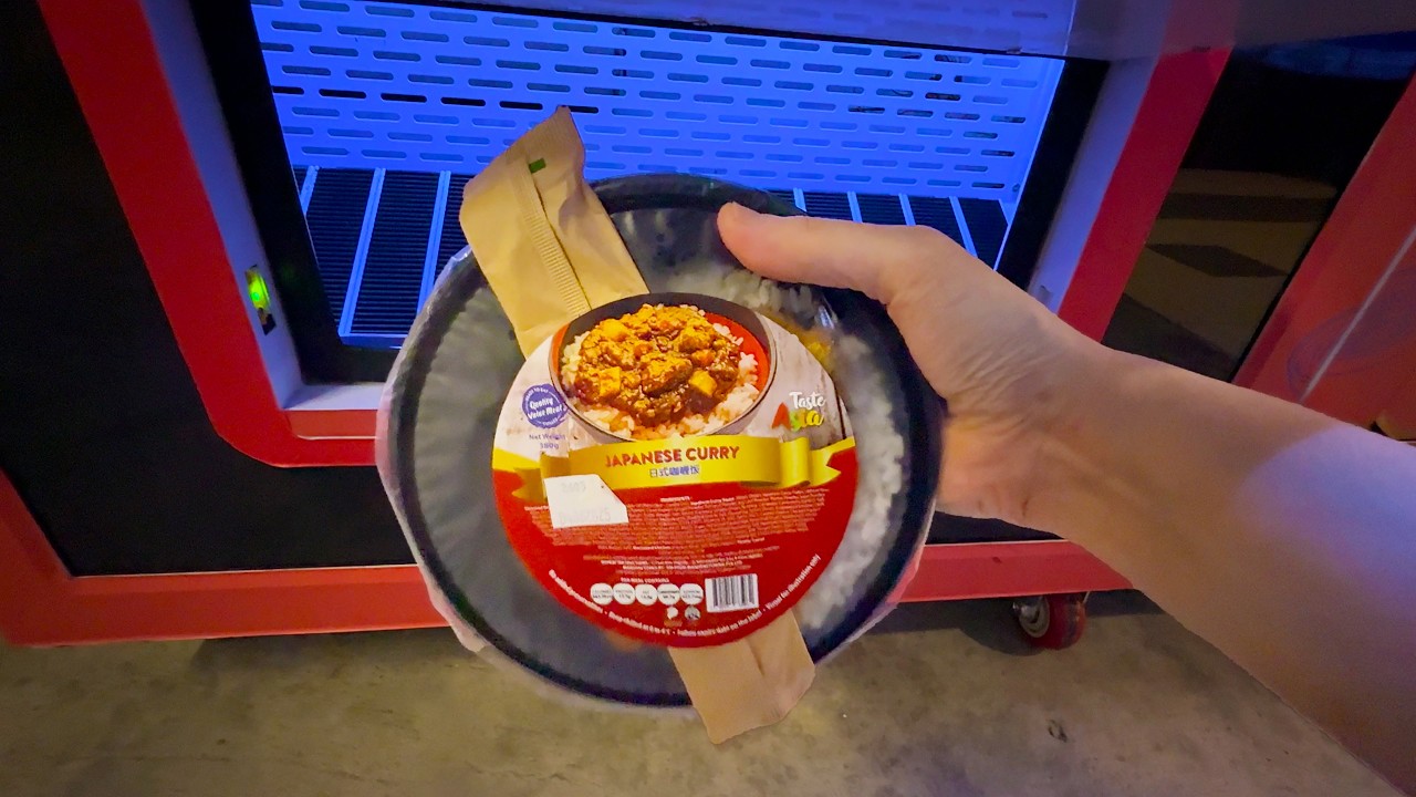 Singapore's New $5 Meal Vending Machine Review & Tips