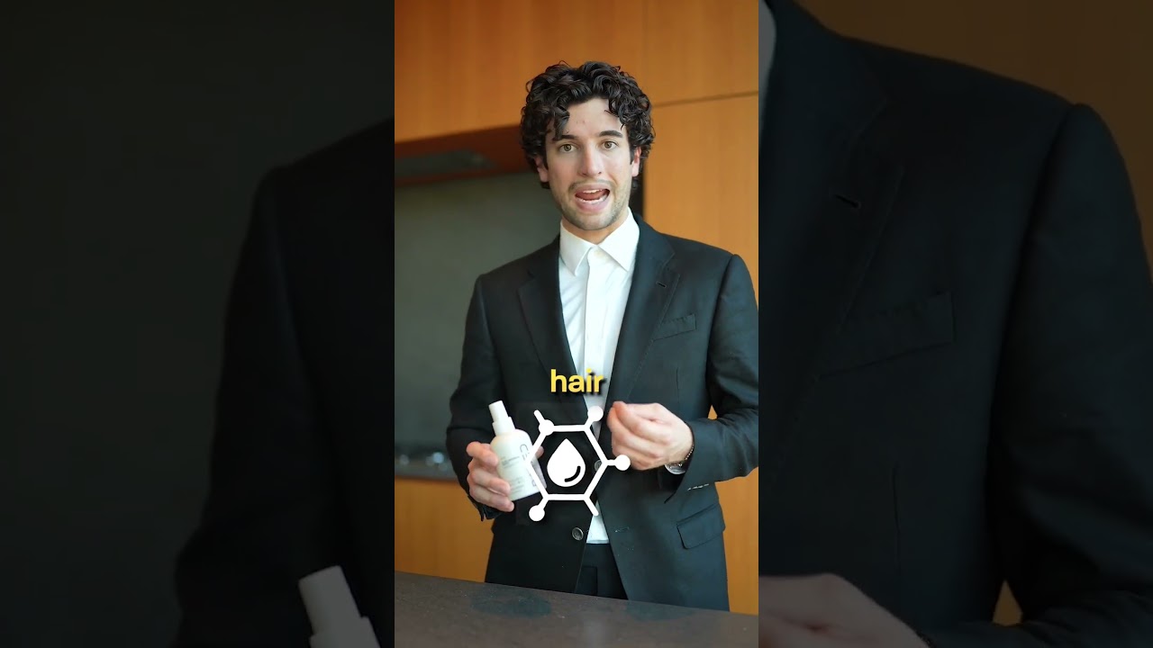 Why Hair Frizzies When Dry & How to Lock Moisture