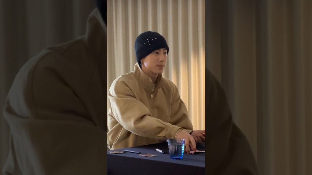 Mark Zuckerberg Fan Encounter: Leadership Authenticity Insights